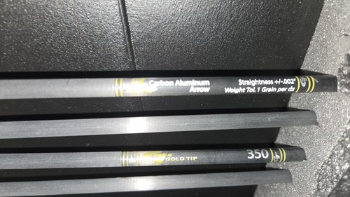 Hoyt bow with many extras - bow,