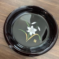 Piatto giglio laccato giapponese 24,5 cm