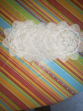 Set 12 centrini tondi fatti a