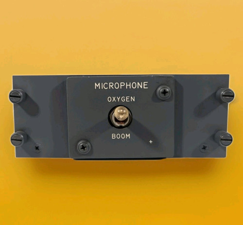 Boeing 737 microphone selector - boeing,