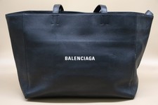 Balenciaga Everyday East-West