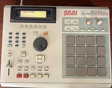 Akai MPC2000XL Sampler &