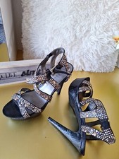 GUESS Dancing Heel￼8 /