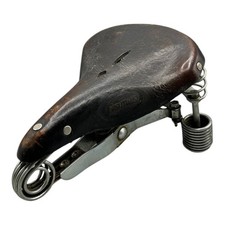 Primus sella in pelle sella