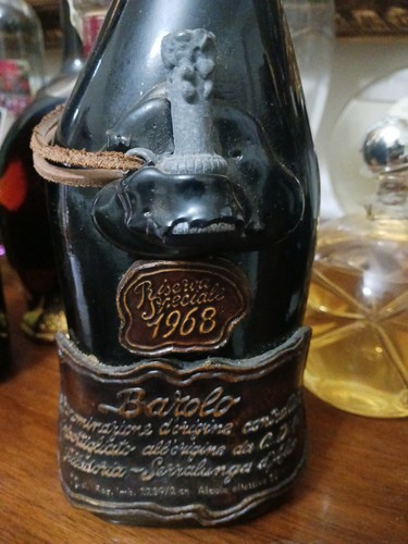 Vino rosso barolo - vino,