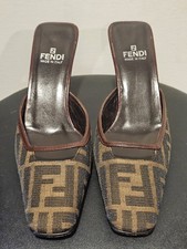 Mules in tela con logo Fendi