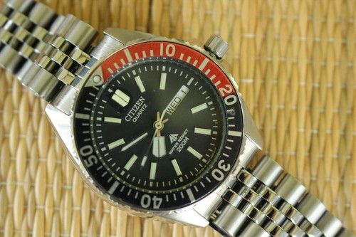 Bellissimo orologio subacqueo - orologio,