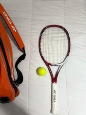 Yonex VCORE Xi 98 Racchetta da Tennis - Rossa/Nera (VCX98YX) + borsone + 4 palle