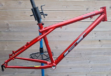 Stupendo telaio Retro GT Zaskar restaurato, 16,5", rosso caramella, 2001, ruota 26".