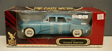 Modellino auto vintage Tucker Torpedo blu pressofuso 1948 scala 1:18 firma stradale