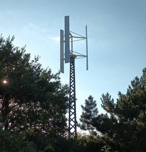 Turbina eolica asse - , verticale