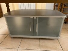 Mobile da ufficio multiuso con ripiani e ruote