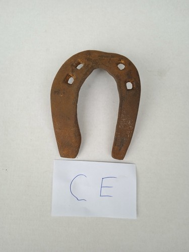 Vecchio ferro cavallo - vecchio,