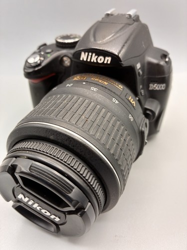 Nikon d5000 dslr kit - dslr, con