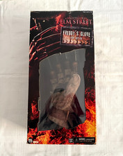 A Nightmare On Elm Street (2010) Prop Replica 1/1 Freddy's Glove Neca Raro! Rare