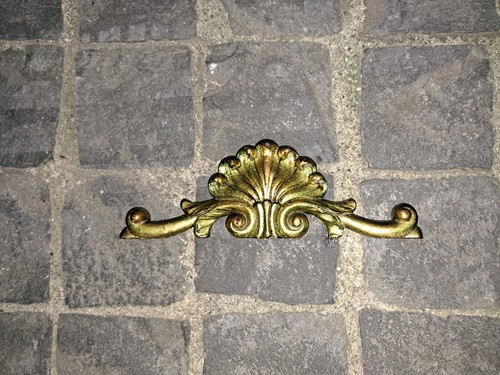 Cimasa antica legno fregio