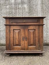 Mobiletto Credenzino Rustico Pannelli Bugnati Noce