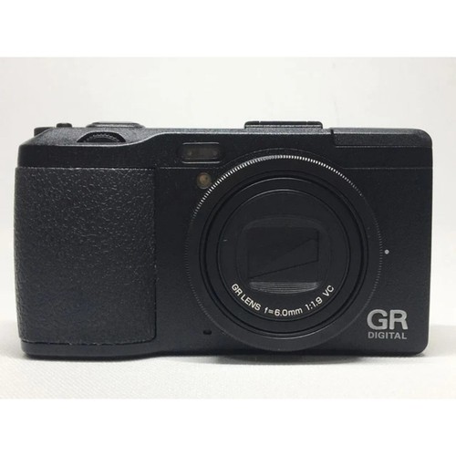Nuova fotocamera zoom ricoh - 90%nuova,