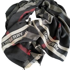 Sciarpa a righe Burberry, 180