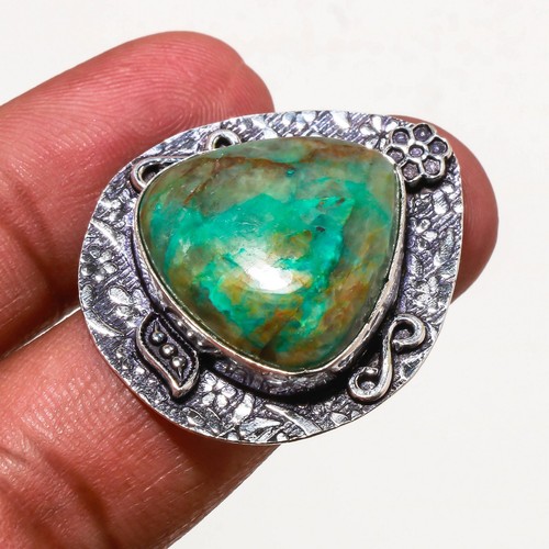 Anello con pietre preziose
