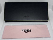 Nuova custodia per occhiali da