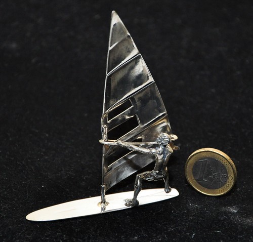 Vela windsurf con miniatura - windsurf,
