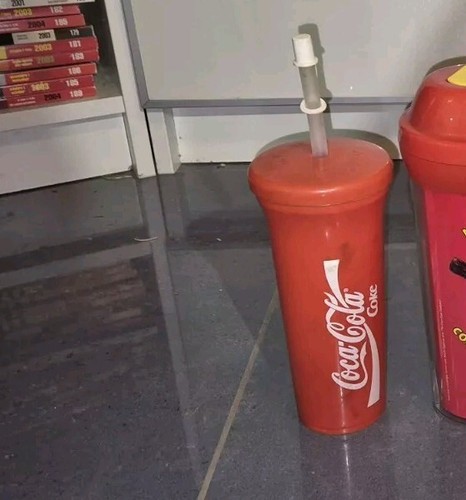 Introvabile borraccia coca - introvabile,