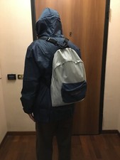 ZAINO E IMPERMEABILE TUTTO IN UNO UNITED COLORS OF BENETTON NUOVO