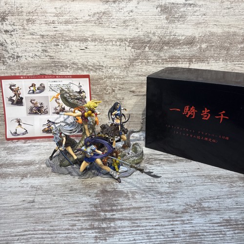 Set figurine ikki - set,