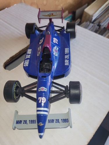 Fan indy car racing from - indy,