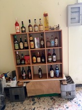 Vendesi varie bottiglie sia in