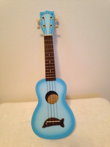 Ukulele makala blu - makala, bello