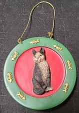 Piatto Gatto Con Ossa di Pesce