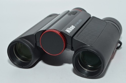 Nikon binocolo antivibrante