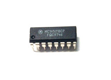 2X MC14521BCP MOTOROLA