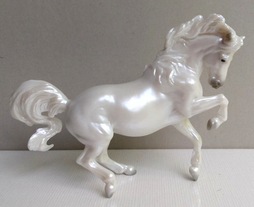 Breyer connemara pony mare - breyer,