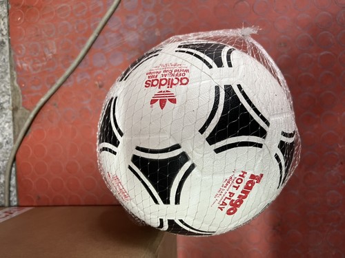 Tango pallone mondo - tango-, play
