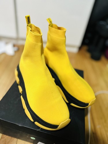 Naked wolfe pull yellow - wolfe,