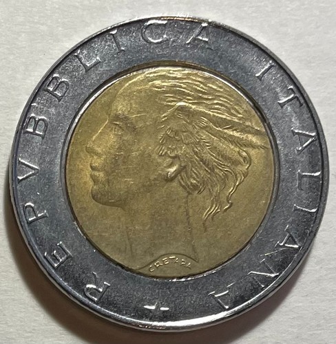 Italy 500 lire minted 1990 - 1990,