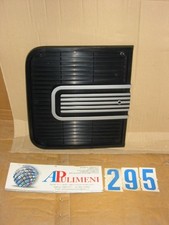 130/132 GRIGLIA MASCHERINA DX