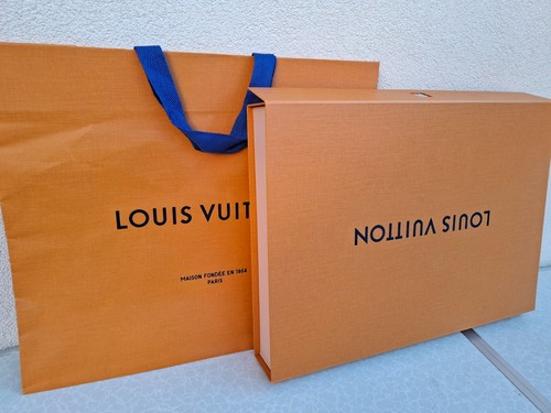 Authentic louis vuitton - louis,