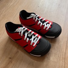 NWOB - Scarpe da ciclismo rosso lago e nero taglia 44,5 MX169