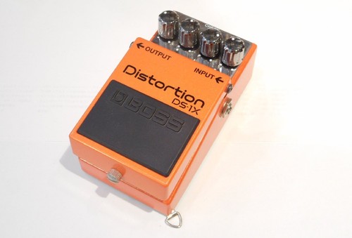 Boss distorsione x - ds-1x, serie