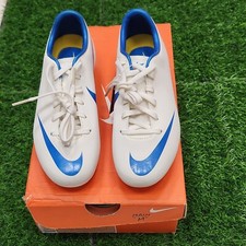 Nike Jr. Scarpe da calcio per