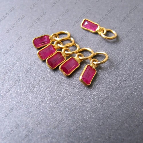 Charm rubino naturale 5x3mm - charm,