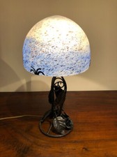 Elegante Lampada Liberty con