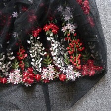 Abito Ricamato In Pizzo Per