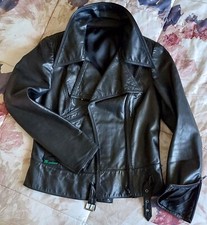 Il giubbetto "Chiodo Vintage":  perfetto  e Dainese