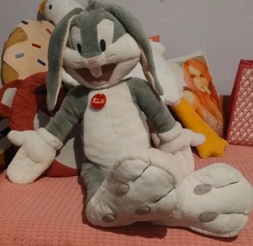 Extremely rare bugs bunny - bugs,
