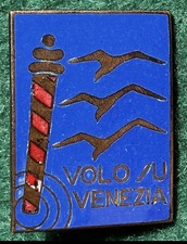 distintivo pin Spilla Volo Su